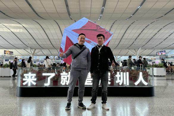 Phiên Dịch Tiếng Trung-Việt Thâm Quyến 2026: Cầu Nối Then Chốt Cho Ngành Phương Tiện Bay Tầng Thấp