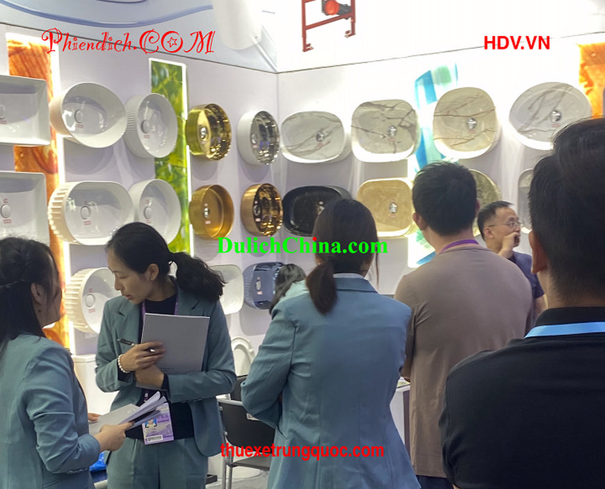 phien-dich-vien-canton-fair2